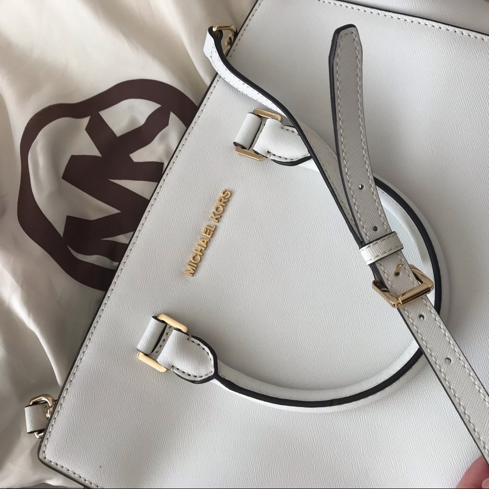 Michael Kors White & Gold Crossbody Bag / Handbag